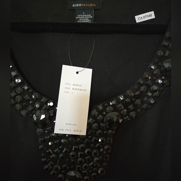 NWT BCBG top - Picture 4 of 7